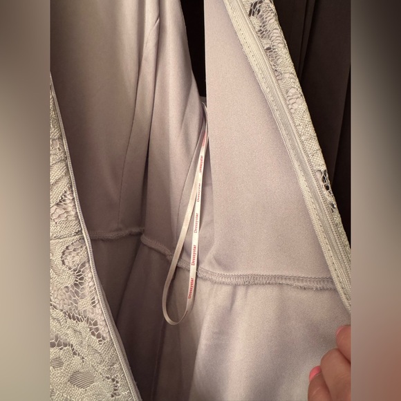 High Low Sleeveless Dress - Picture 6 of 16